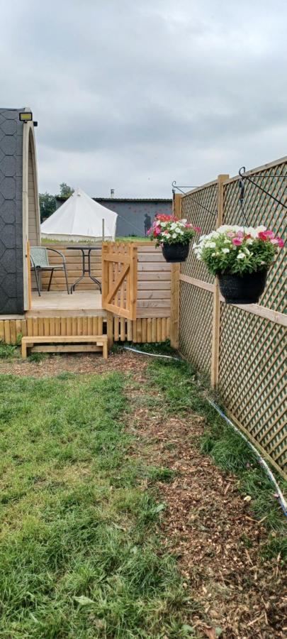 Norwell View Farm Glamping With Hot Tubs Bath Exterior foto