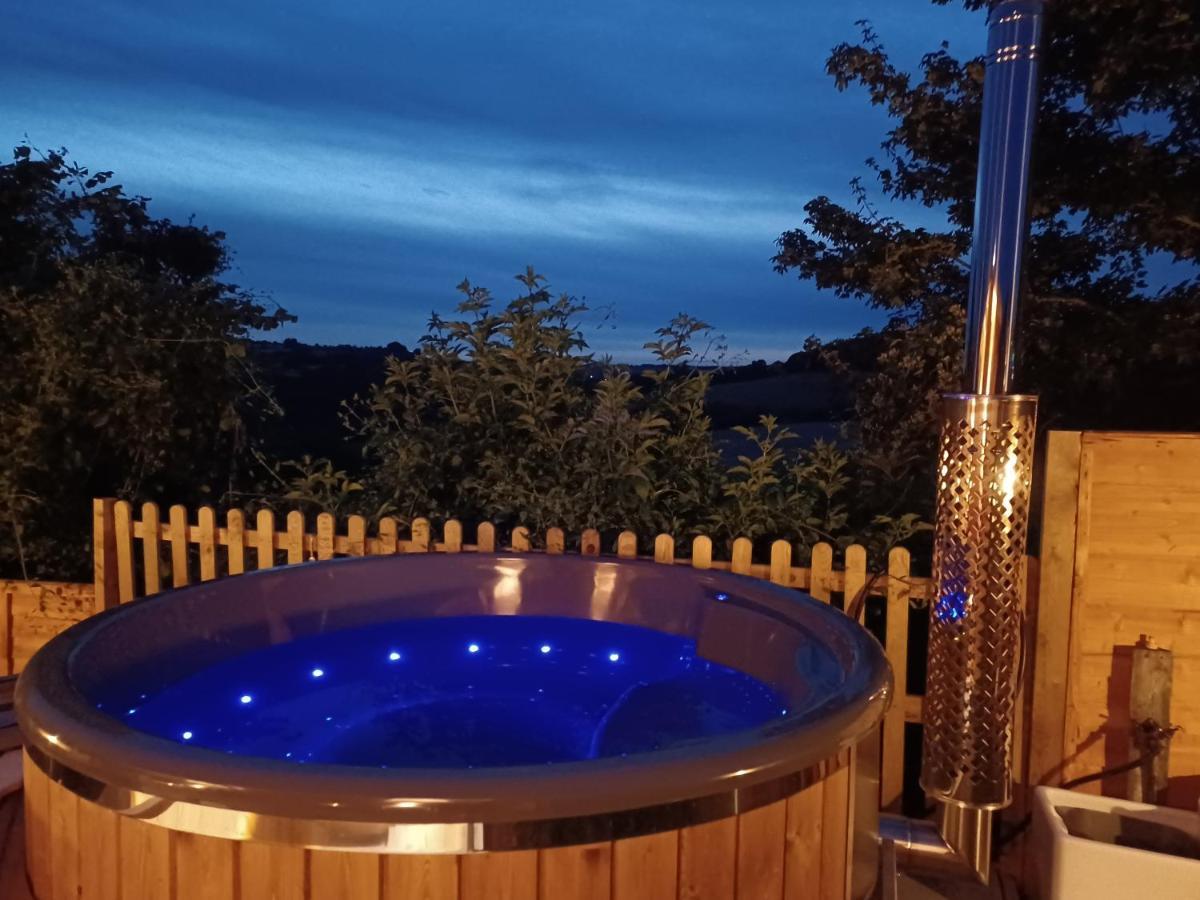Norwell View Farm Glamping With Hot Tubs Bath Exterior foto